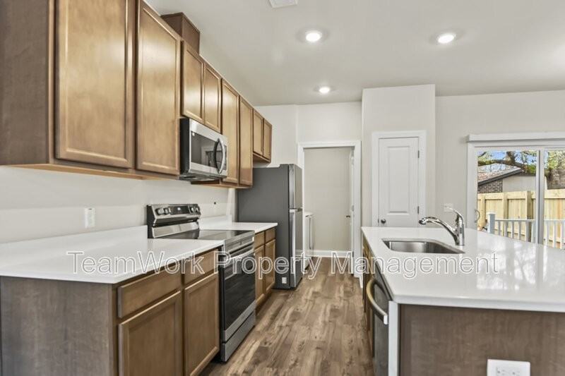 101 Langley Dr #B - Photo 6 of 23