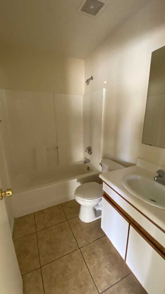 3310 S 66th Ln - Photo 6 of 11