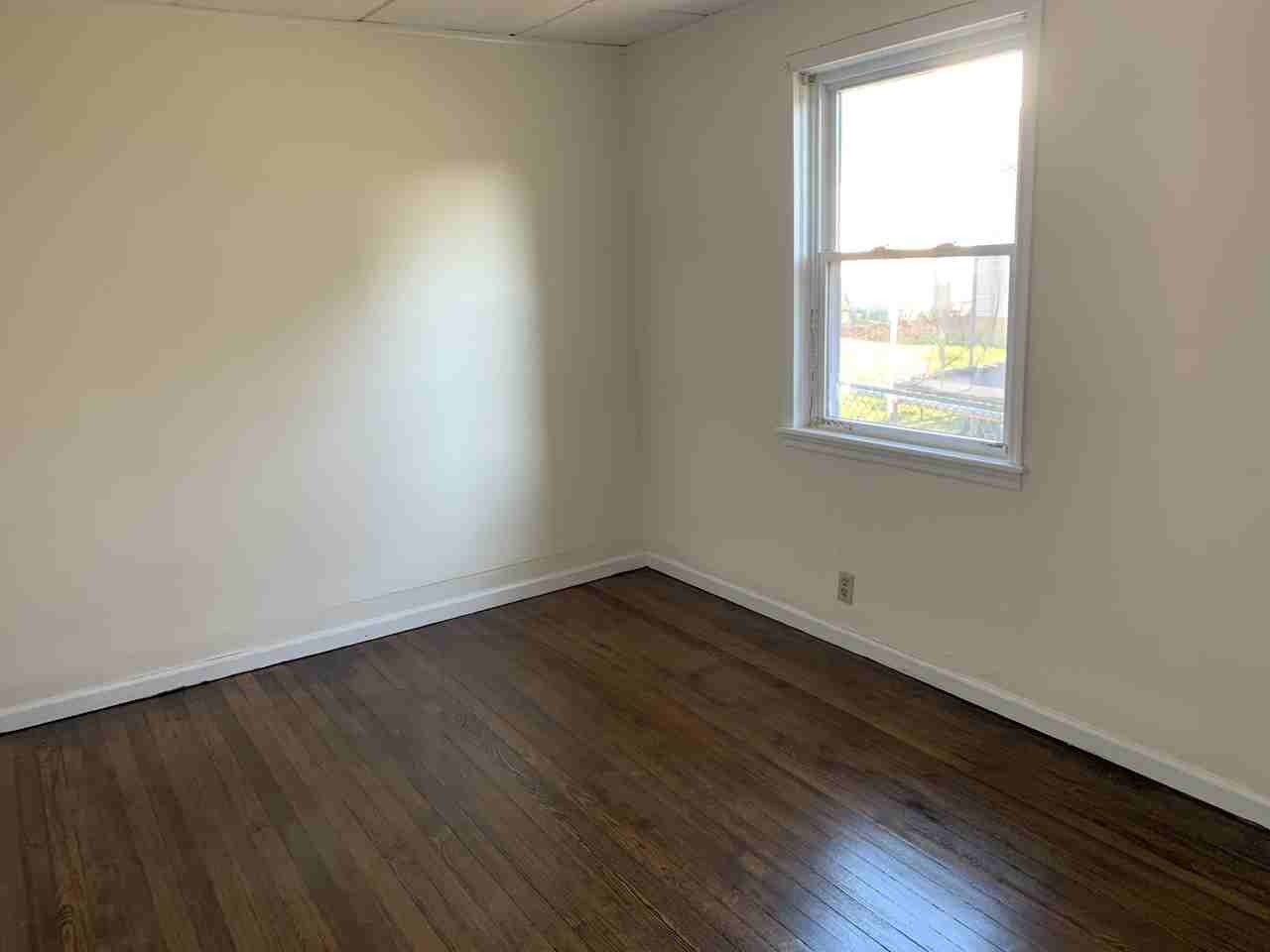 141 Howard Ave #1 - Photo 5 of 9