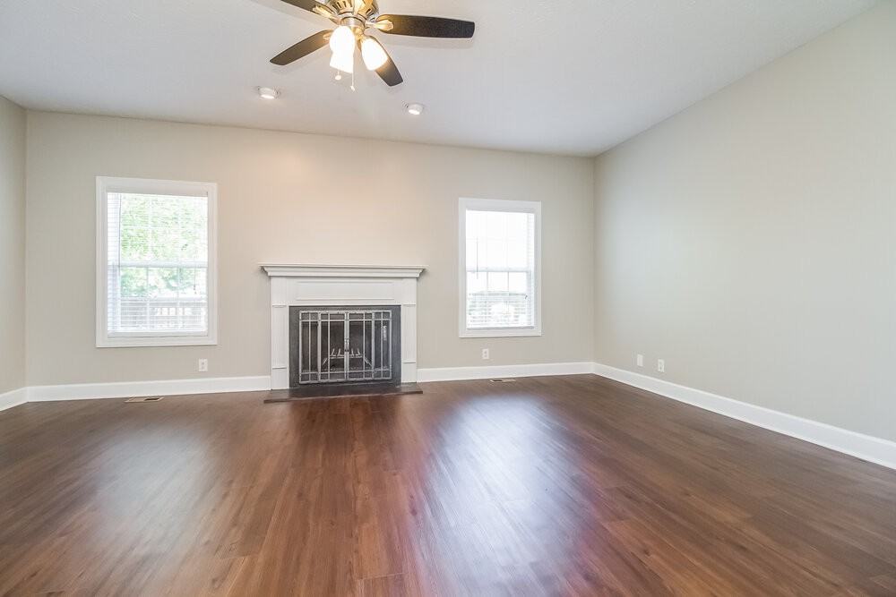 1733 Kinsale Ave - Photo 2 of 16