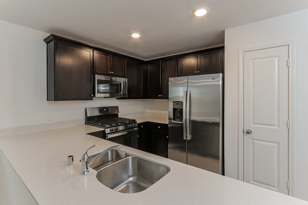 3323 Beckwith Way - Photo 7 of 16