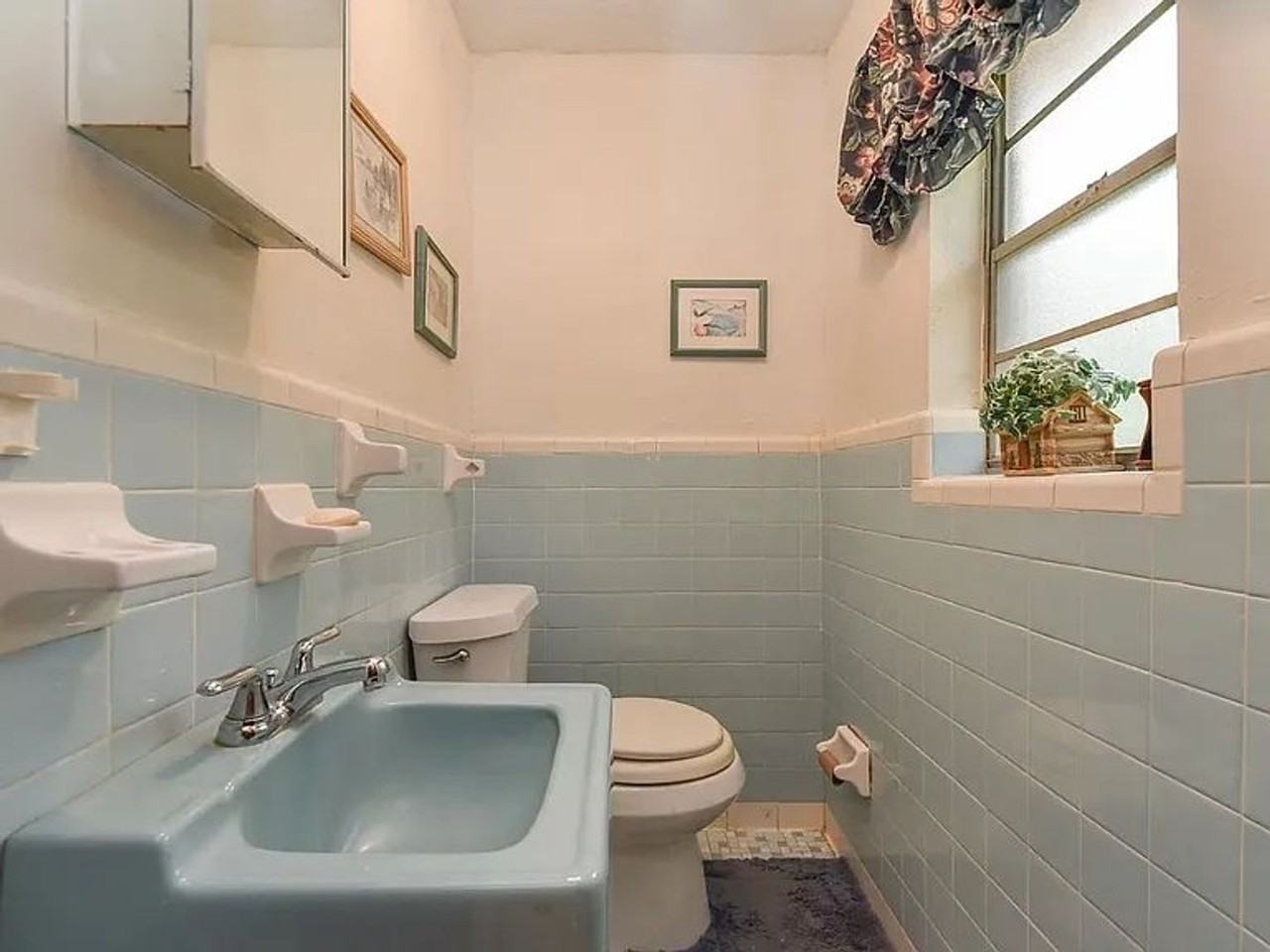 71 Robinson Dr - Photo 3 of 8