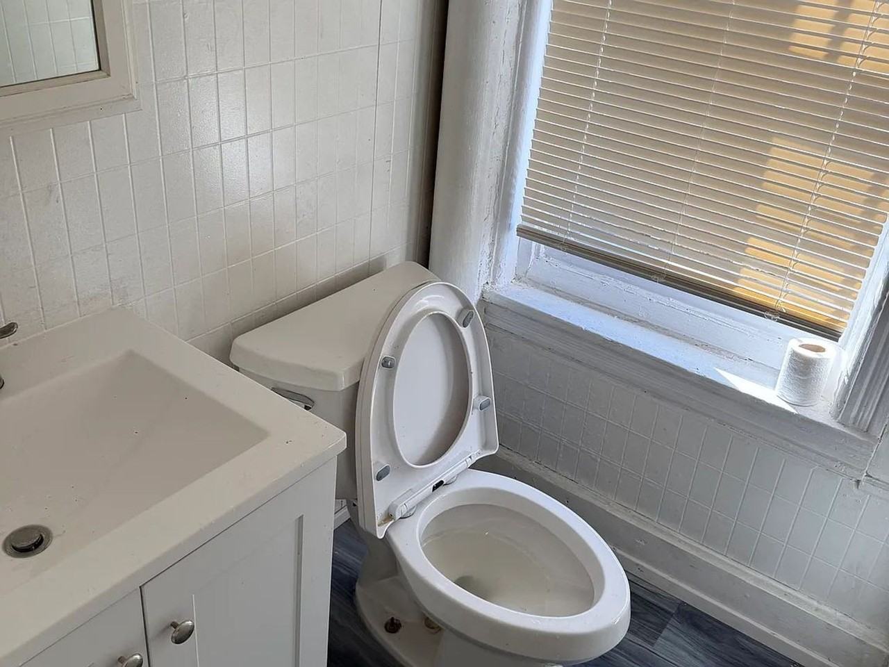 53 Chase St - Photo 2 of 9