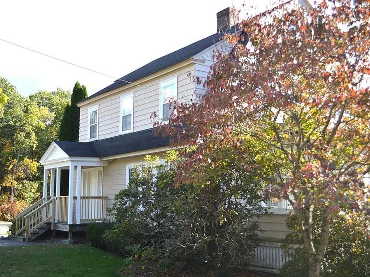 1349 Farmington Ave - Photo 2 of 14