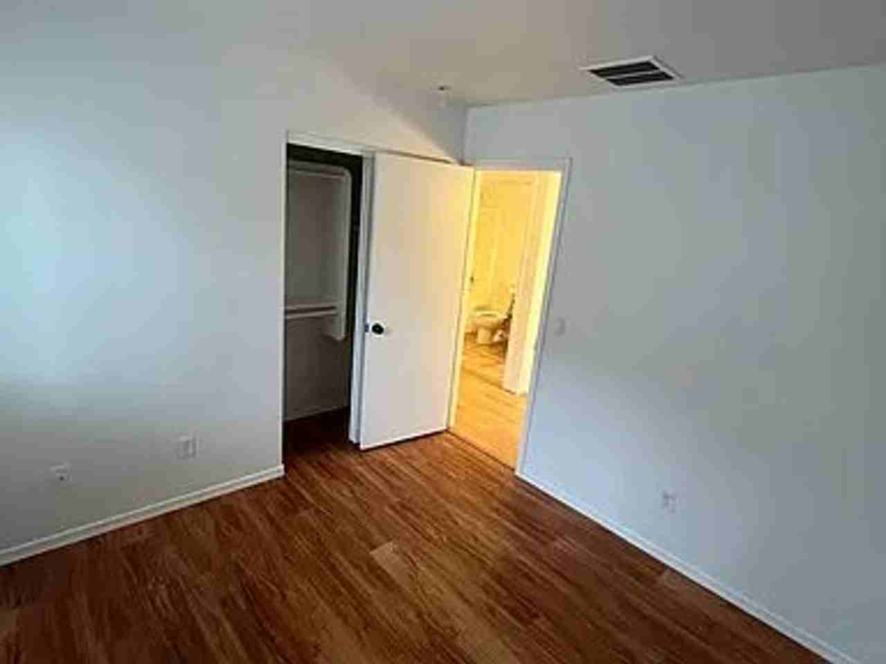 15271 W Lundberg St - Photo 2 of 30