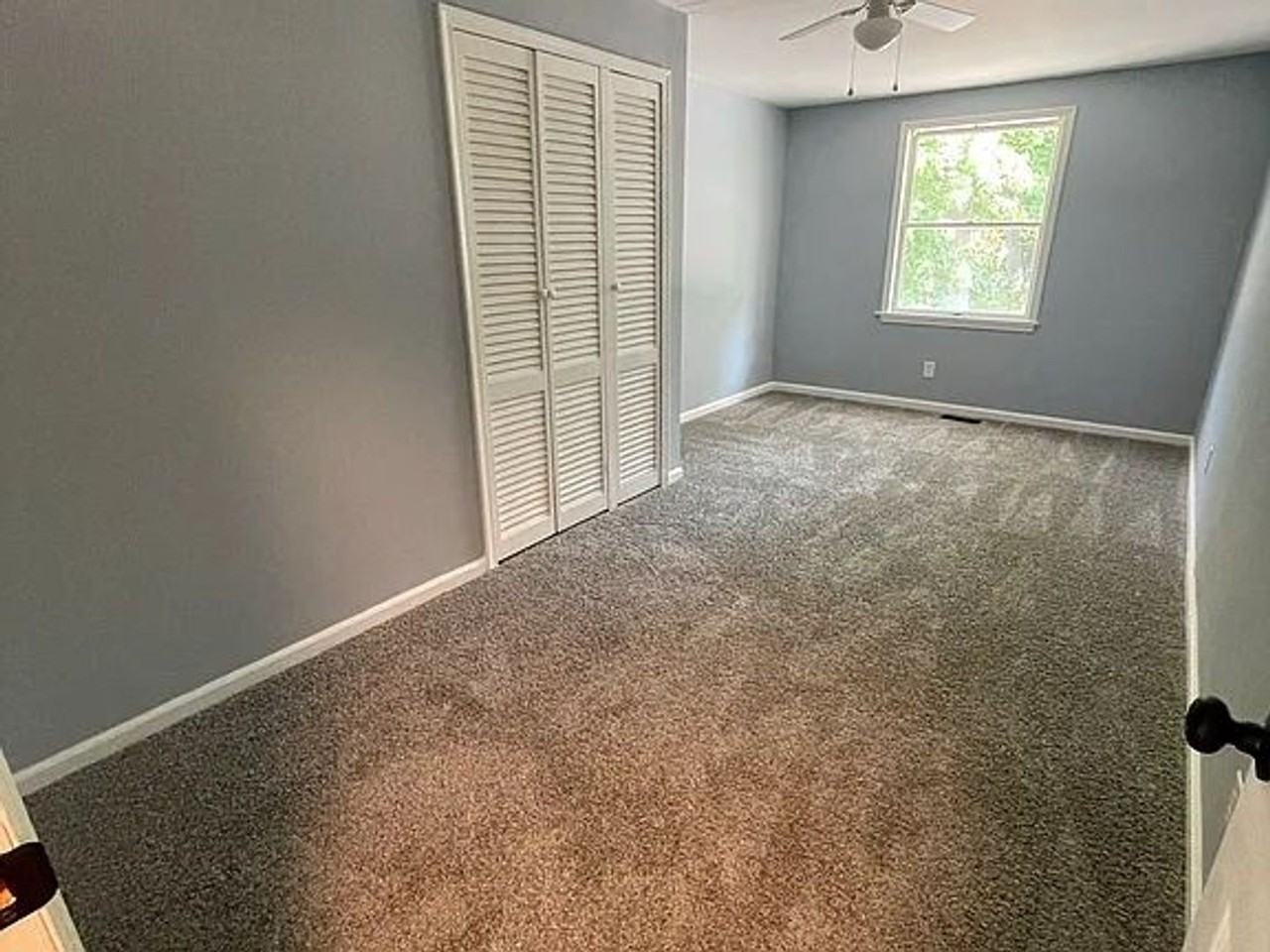 253 Spruce Ave - Photo 2 of 12