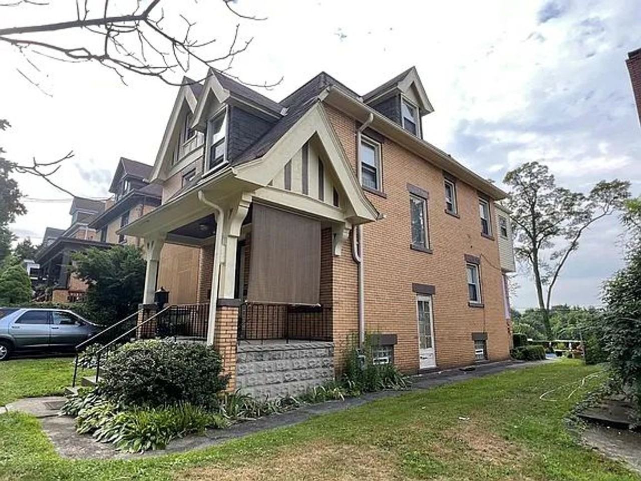 219 Bon Air Ave - Photo 2 of 23