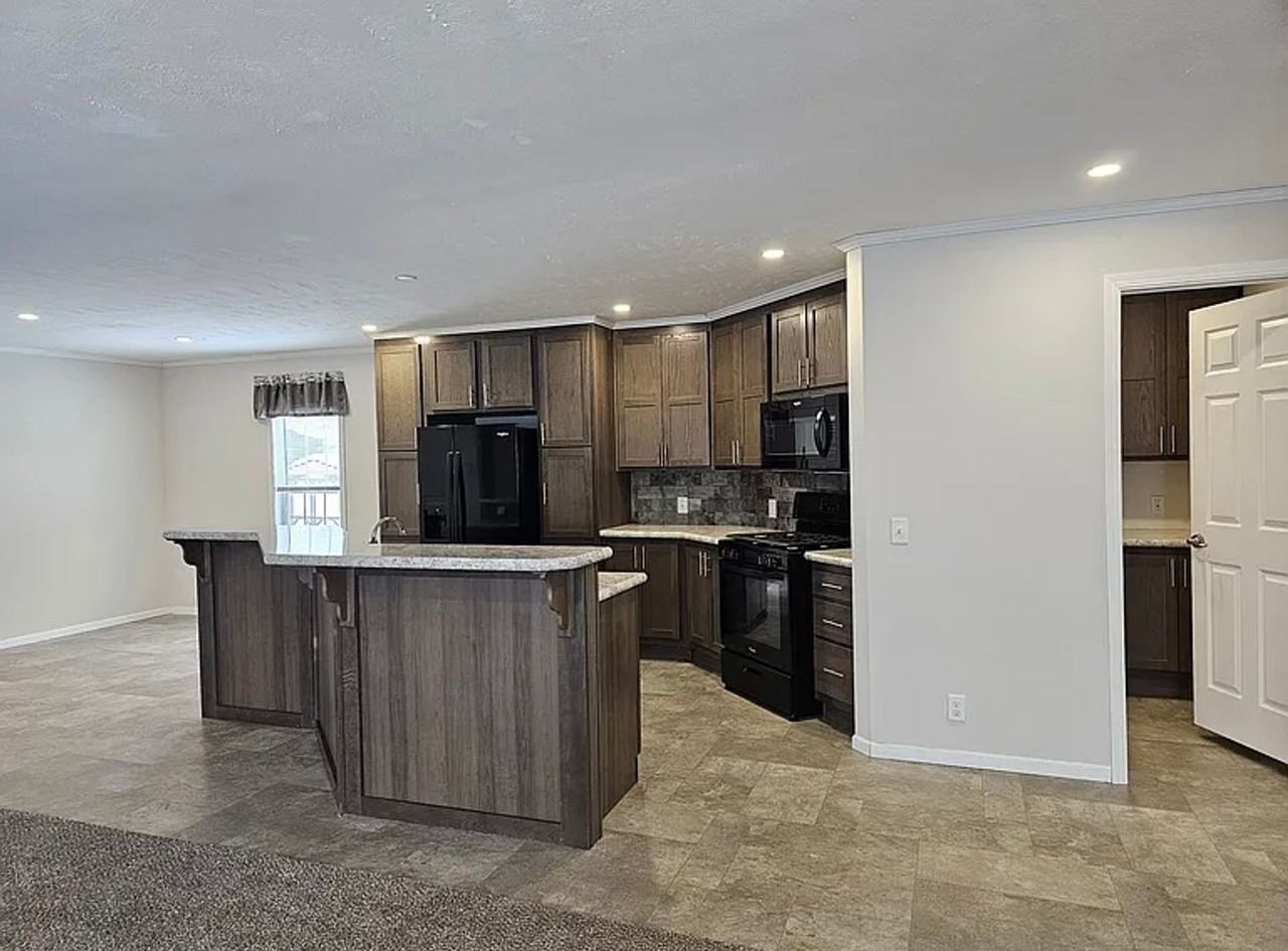 2190 Friendship Dr #748 - Photo 3 of 9