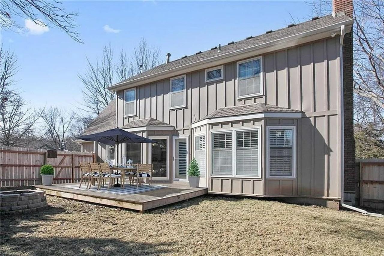 4411 Nw Normandy Ln - Photo 2 of 18