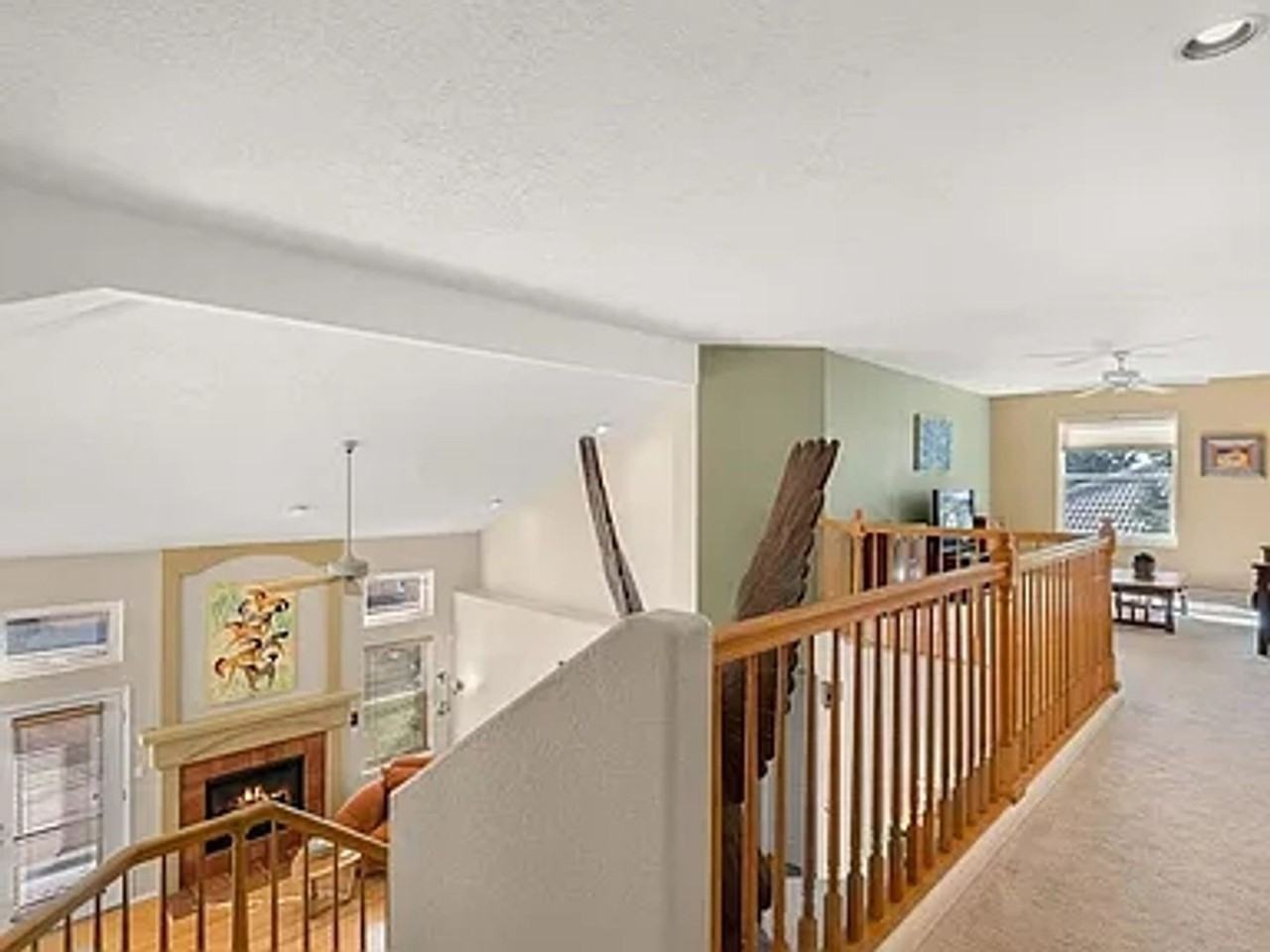 1402 Canyon Hills Dr Ne - Photo 2 of 27