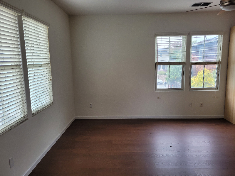 1093 Promenade St - Photo 2 of 10