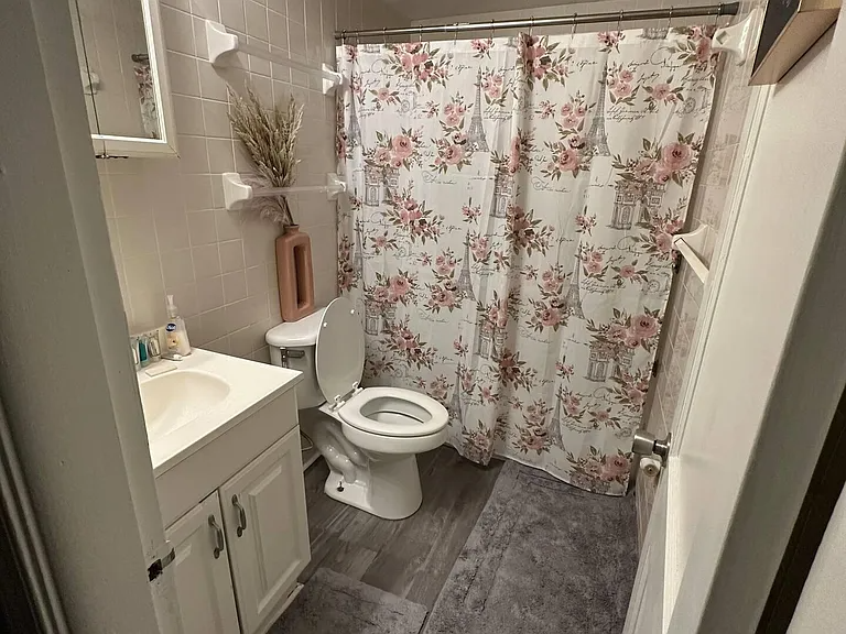 9561 Capitola Rd #1 - Photo 3 of 20