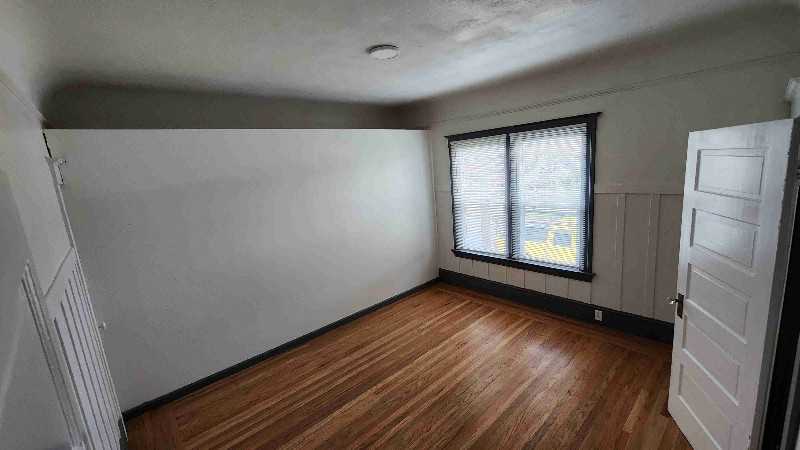 1650 94th Ave - Photo 3 of 20