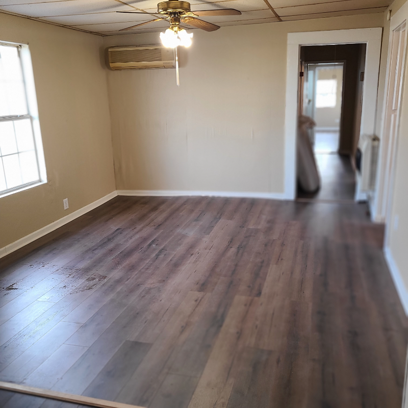 2300 W Jefferson St - Photo 3 of 20