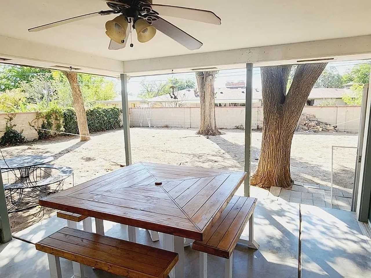 1305 Dakota St Ne - Photo 3 of 38