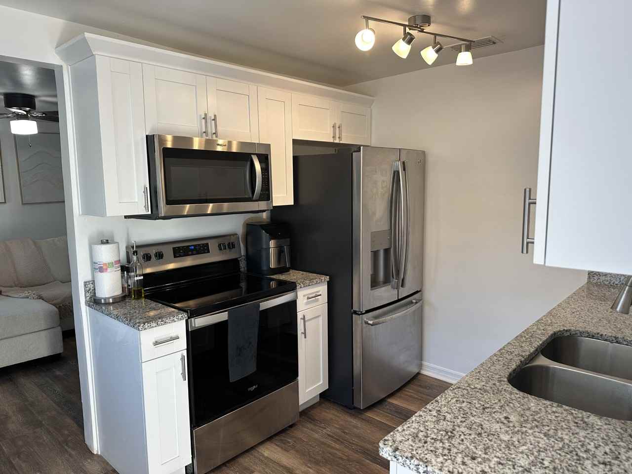 5611 12th St #5611 - Photo 3 of 15