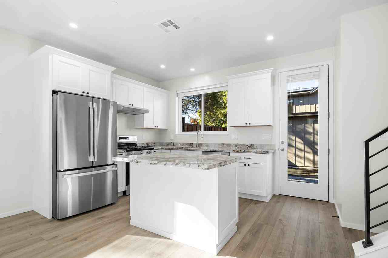 2869 Center St #NA - Photo 3 of 14