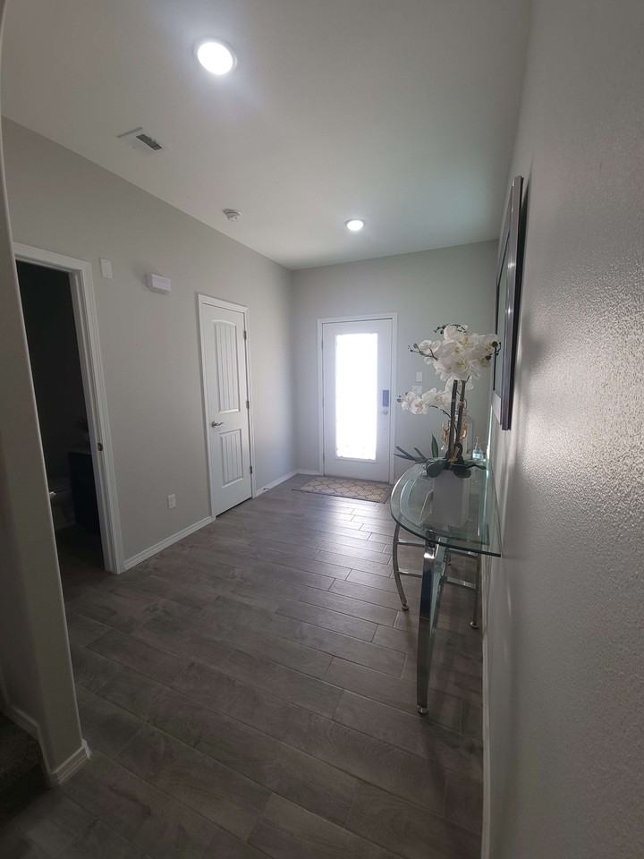 540 Issa Cir #NA - Photo 2 of 16