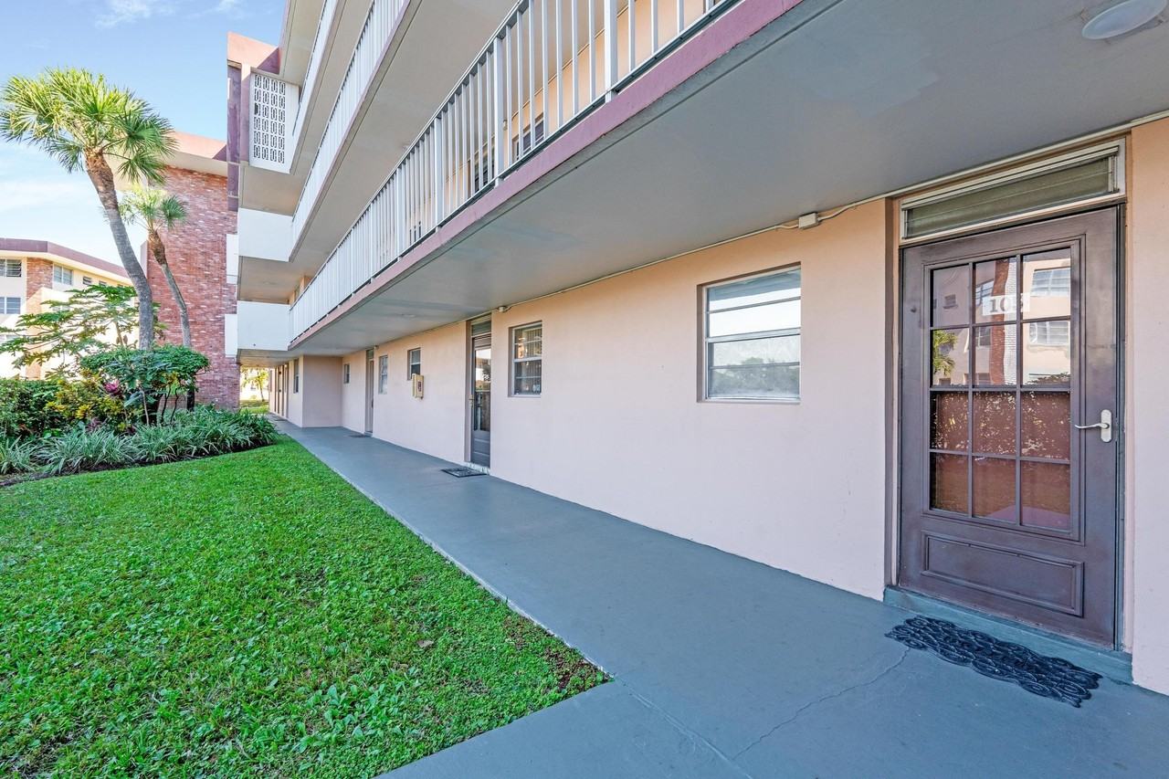 2800 Nw 47th Ter #105B - Photo 2 of 27