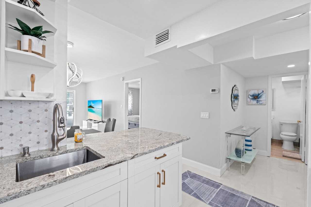 2800 Nw 47th Ter #105B - Photo 7 of 27