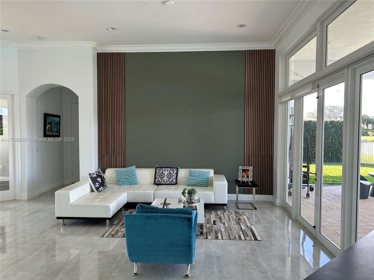 15295 Sw 40th St - Photo 3 of 8