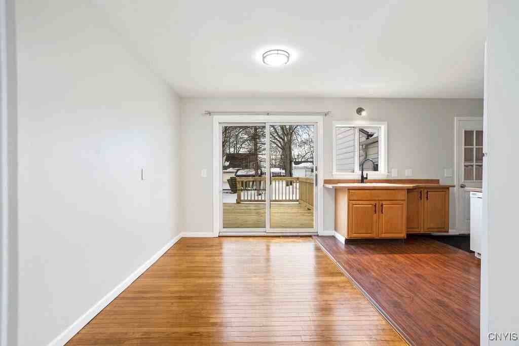 7867 Lancewood Dr - Photo 5 of 39