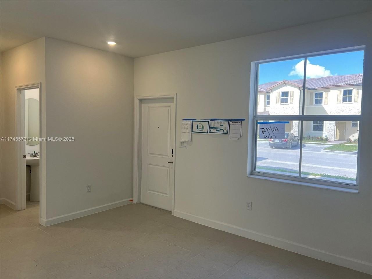 2847 Se 25th Rd - Photo 5 of 37