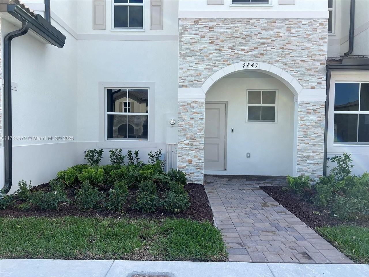 2847 Se 25th Rd - Photo 6 of 37