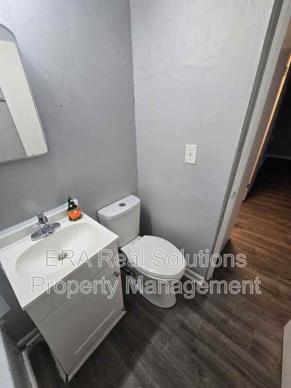 313 Brehl Ave - Photo 2 of 16