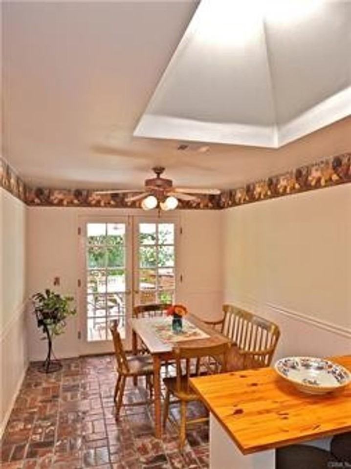 680 N Cambridge St - Photo 3 of 34