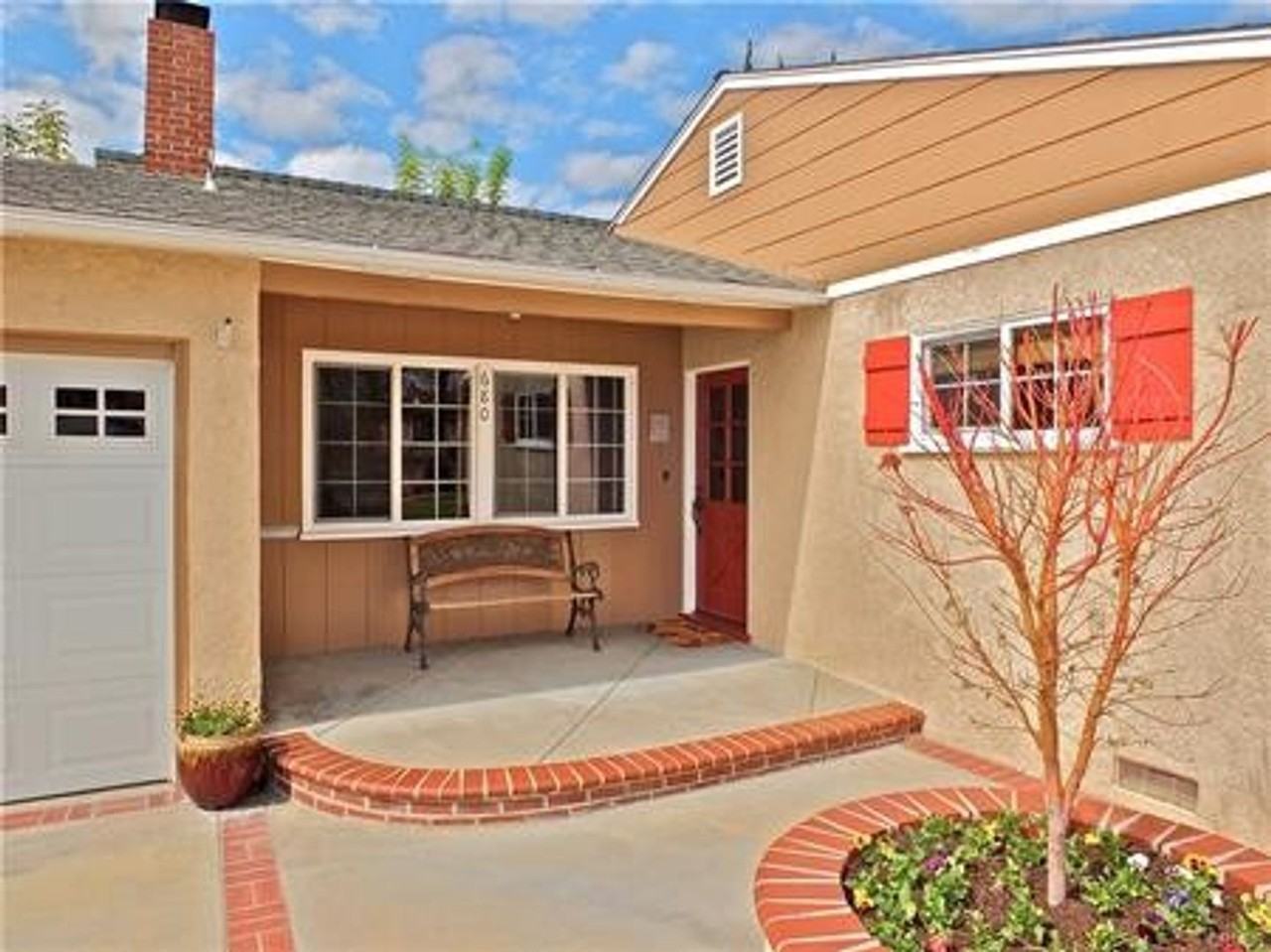 680 N Cambridge St - Photo 2 of 34