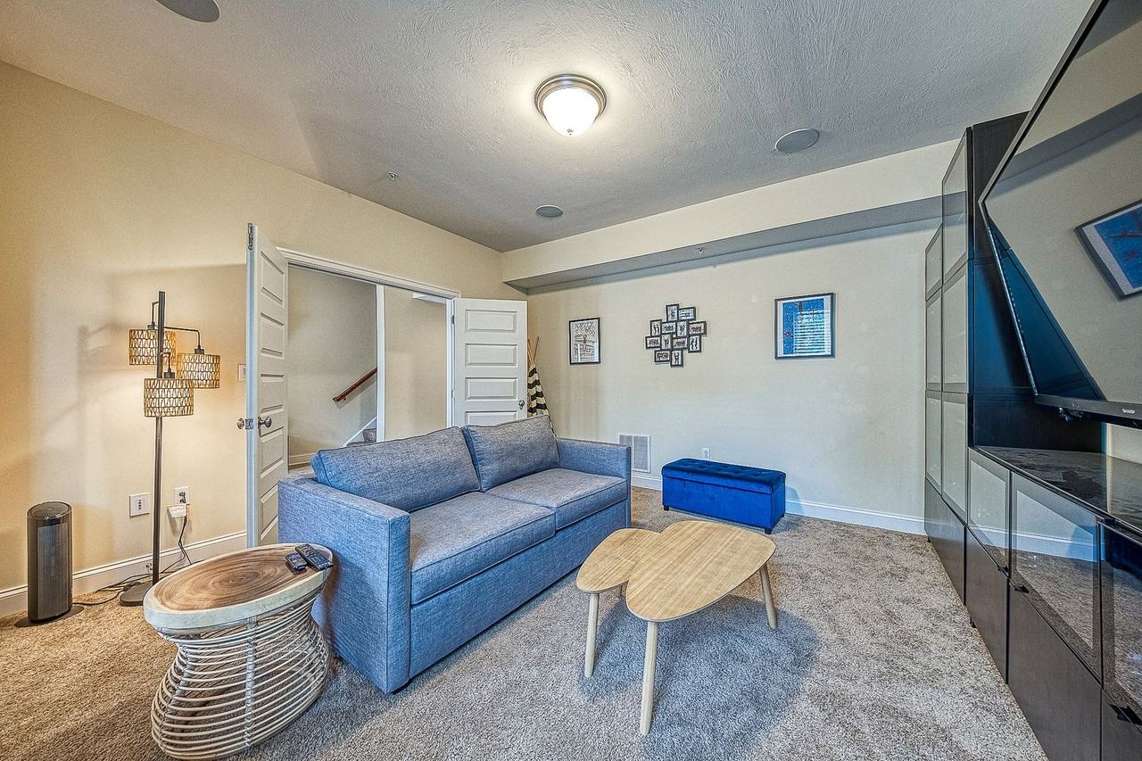 34 Allegheny Ave - Photo 3 of 24