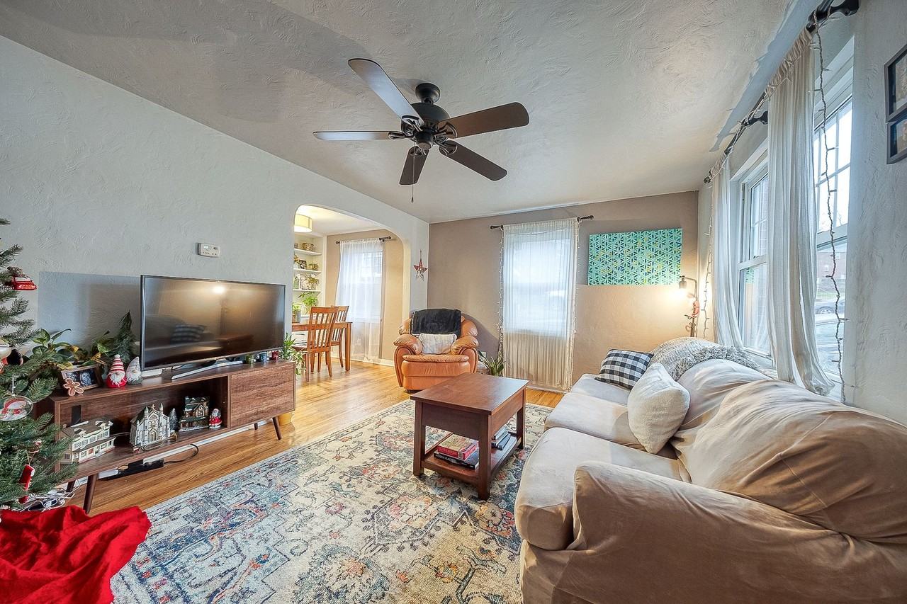 367 Terrace Pl - Photo 2 of 10