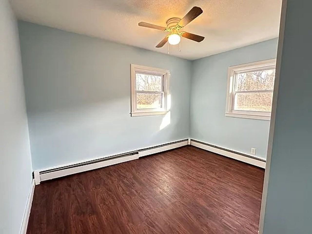 131 Horseshoe Dr - Photo 2 of 7