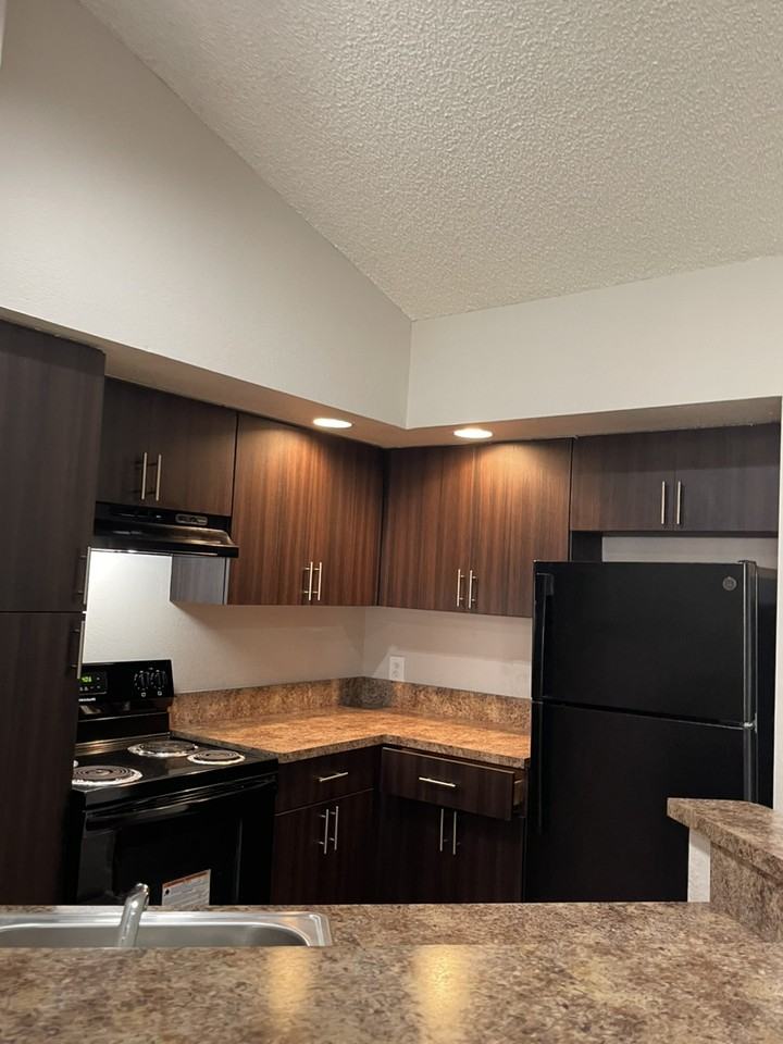 Siesta Siesta Key Circle #3124 - Photo 2 of 20