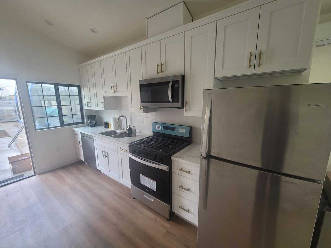 530 Padilla St - Photo 2 of 15