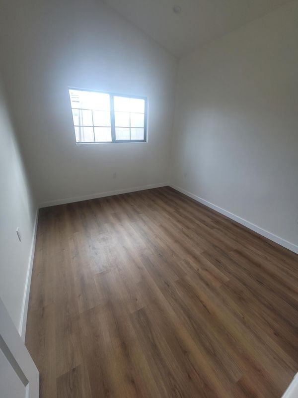 530 Padilla St - Photo 3 of 15