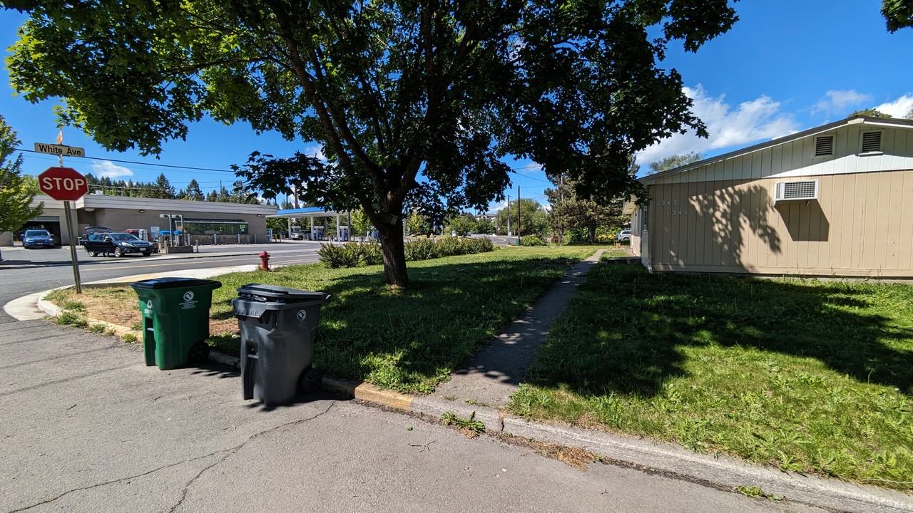 S Hanson Ave #1243 - Photo 2 of 19