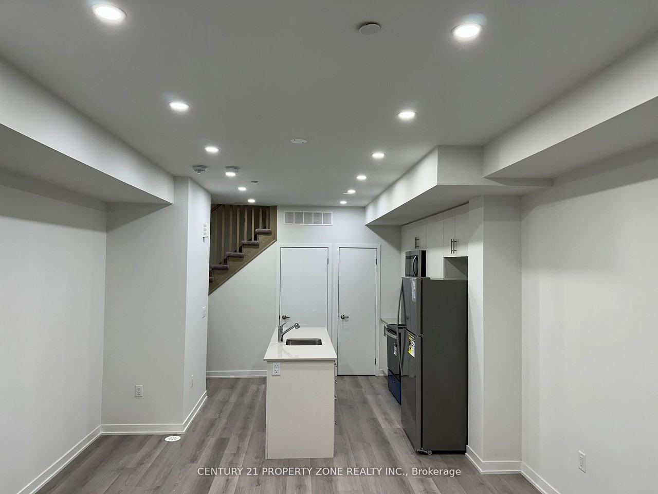 3452 Ridgeway Drive #19 - Photo 6 of 17