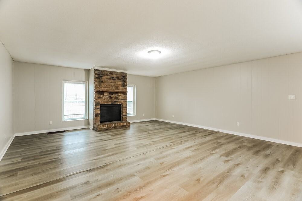 405 13th Ct Nw - Photo 5 of 17