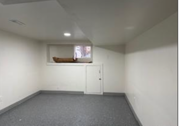 4555 Seebaldt St - Photo 2 of 11