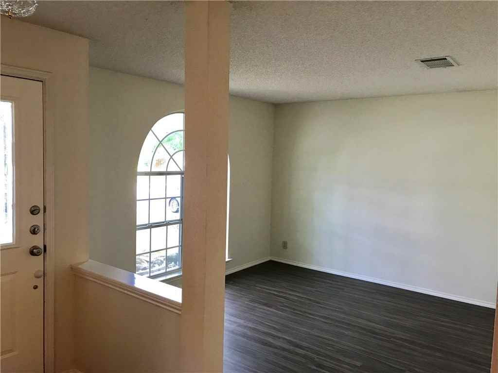 715 Camp Fire Trl - Photo 3 of 24