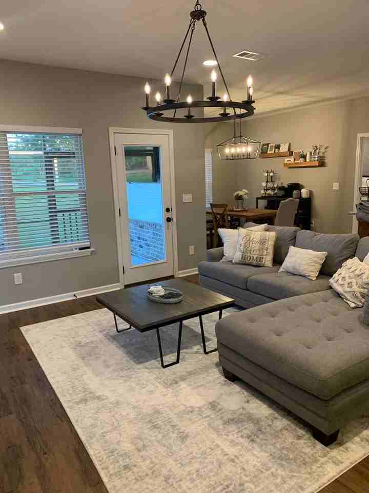 1012 Briarwood Dr - Photo 4 of 16