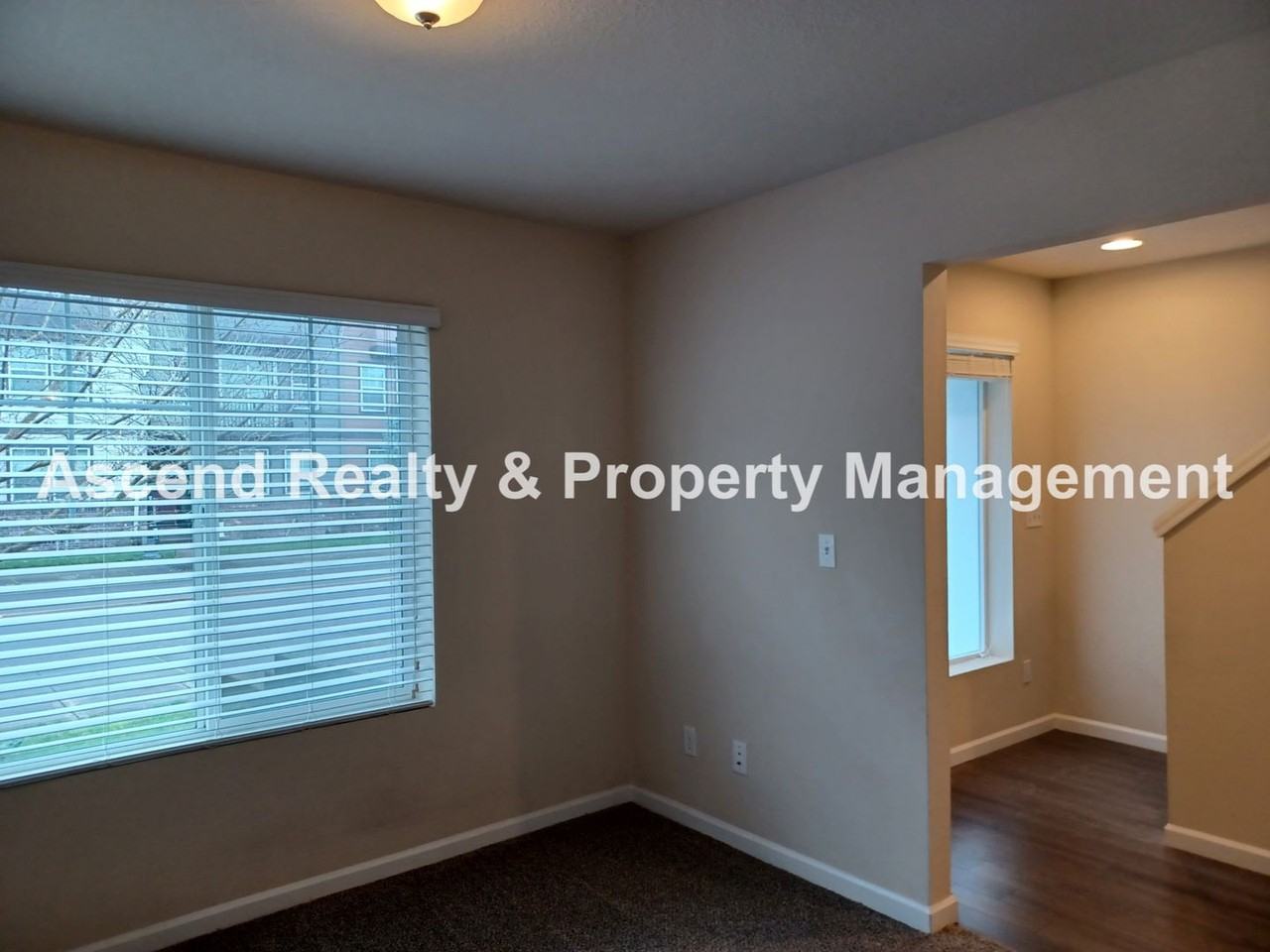 3156 Se Brookwood Ave - Photo 2 of 21