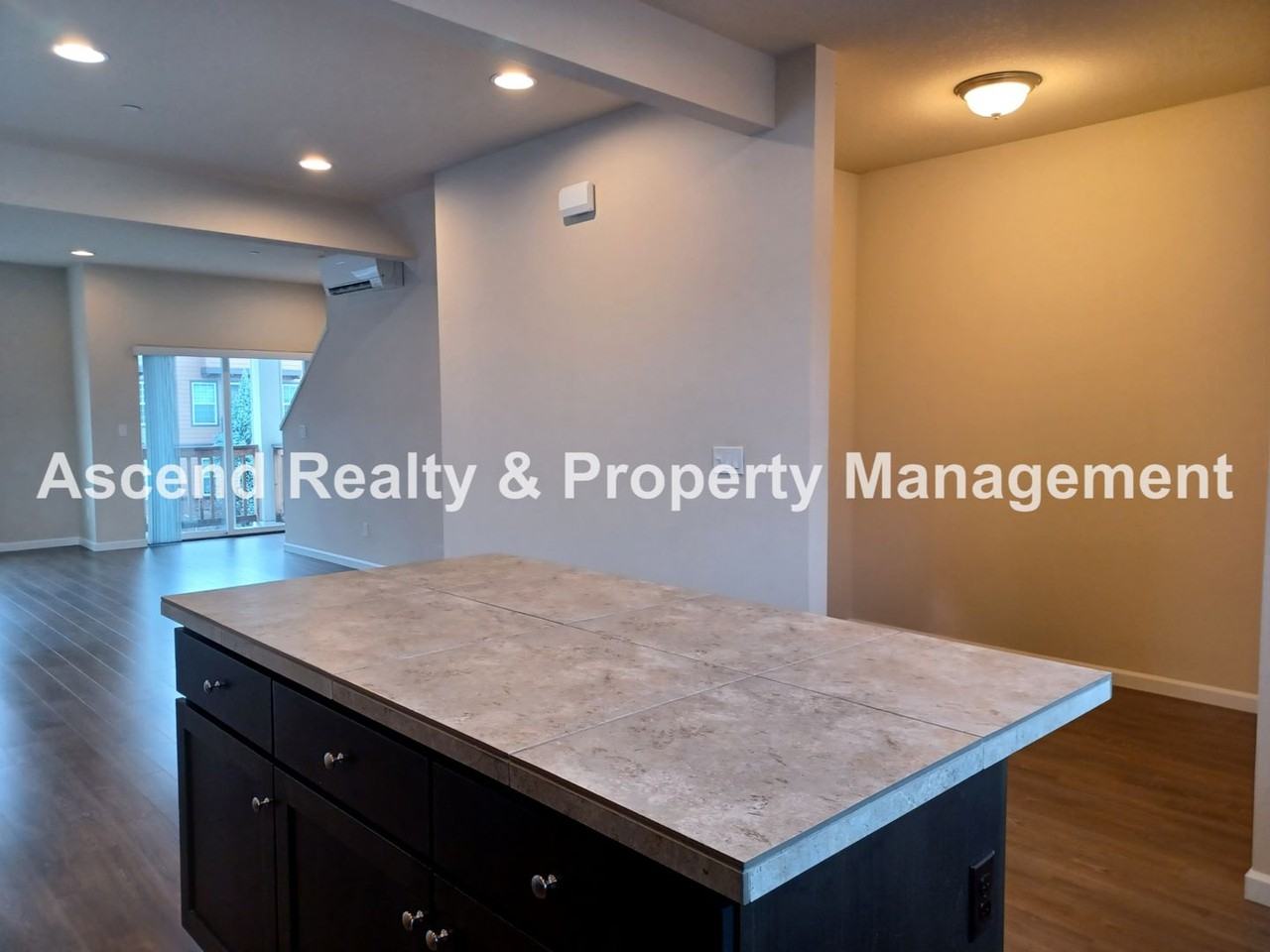 3156 Se Brookwood Ave - Photo 6 of 21
