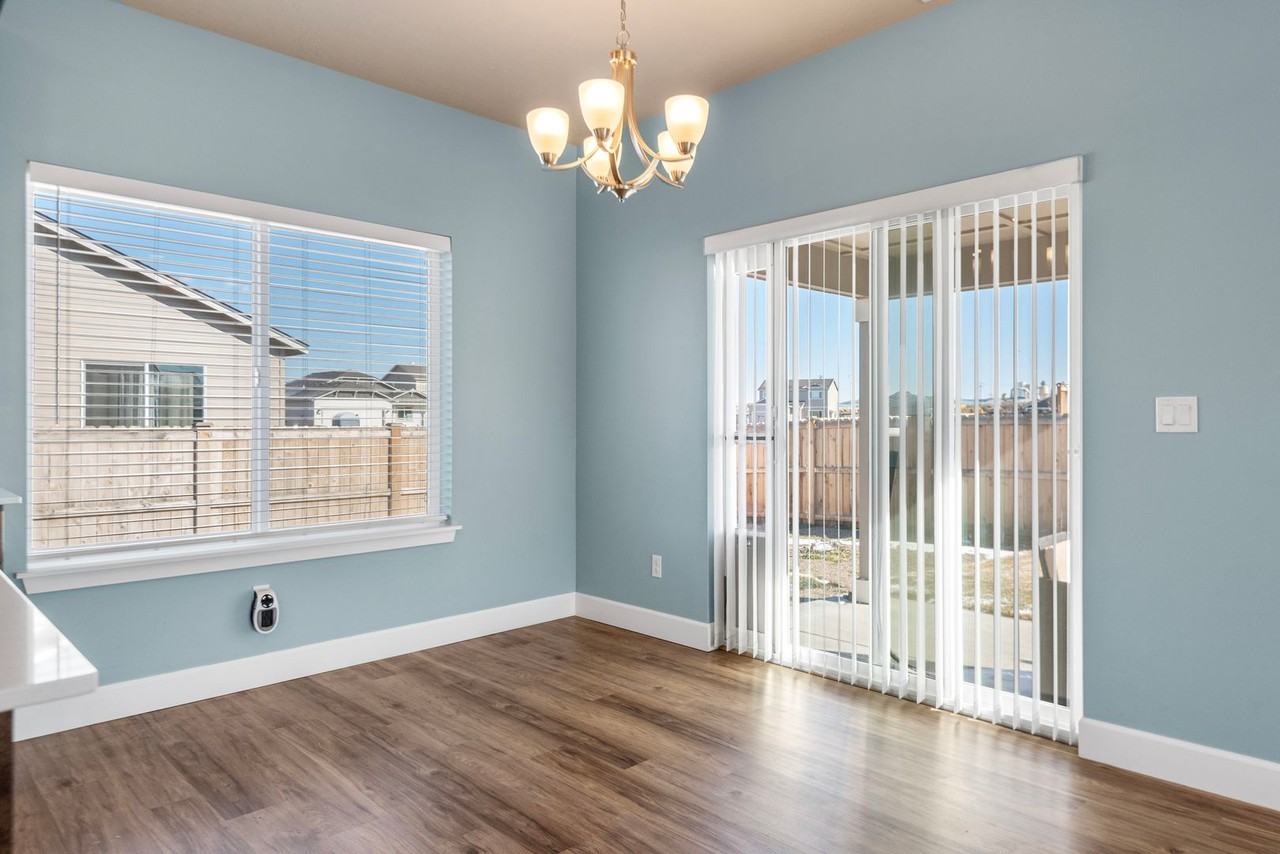 280 Nw Double Eagle Ave - Photo 7 of 24