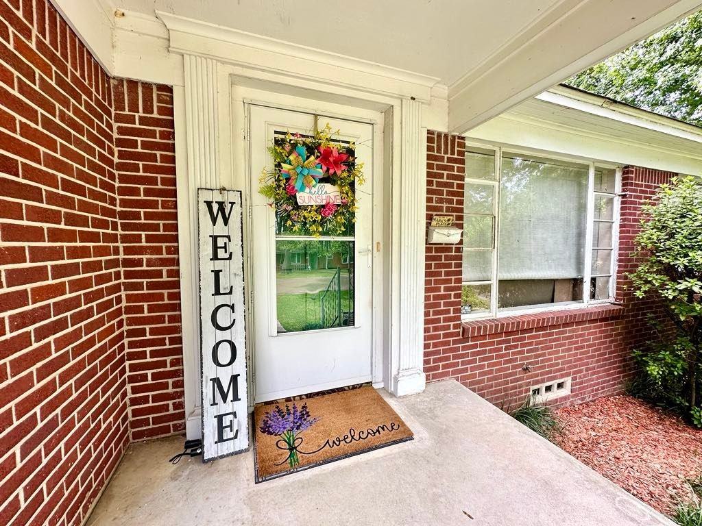 4101 Olive St - Photo 2 of 9