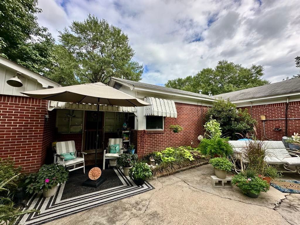 4101 Olive St - Photo 3 of 9