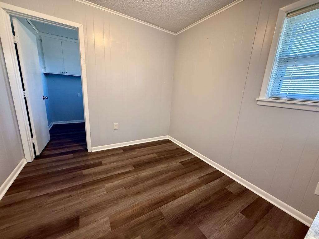 3710 Hillside Dr - Photo 6 of 12