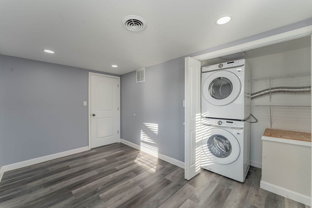 1222 Lebanon St - Photo 3 of 8